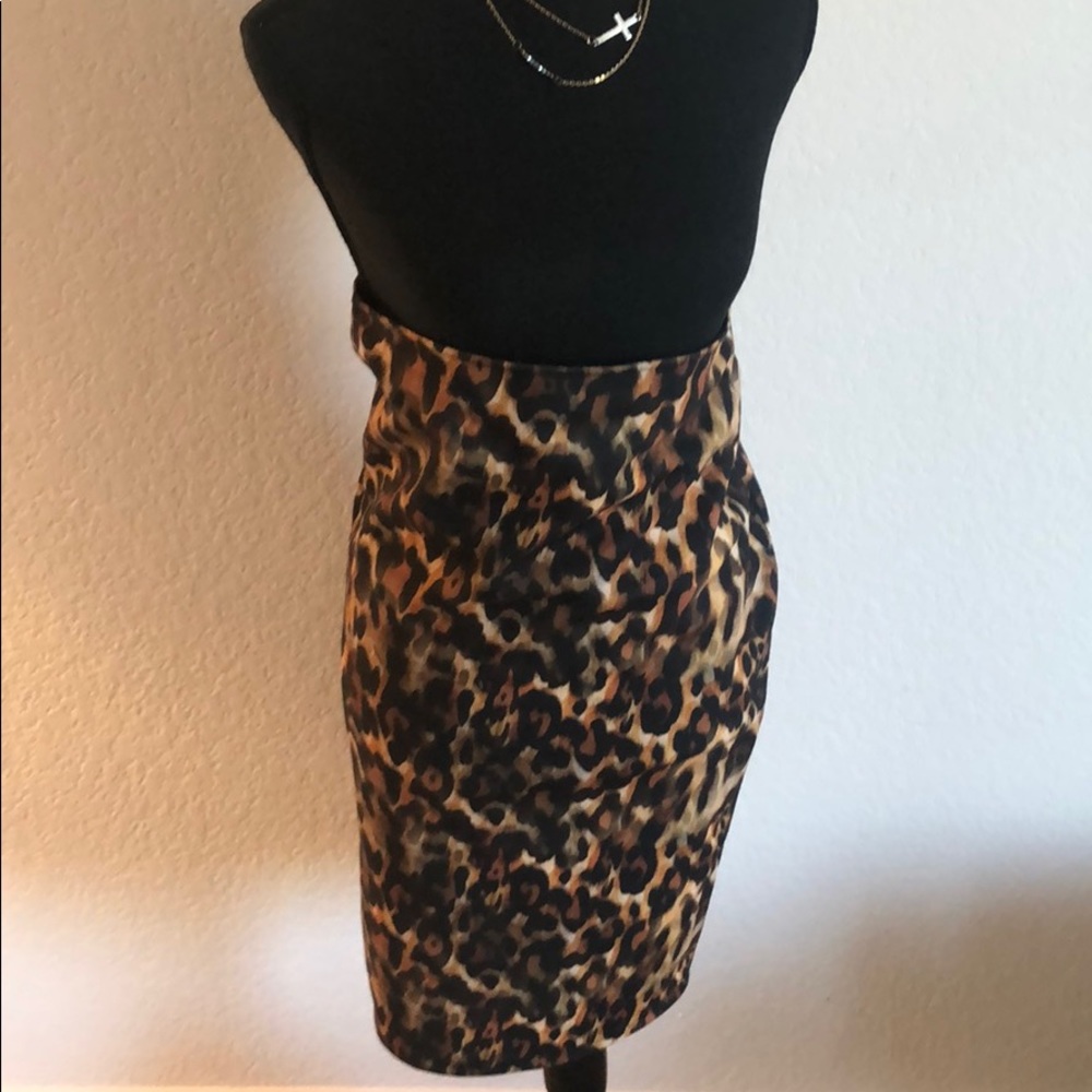 High waist pencil skirt